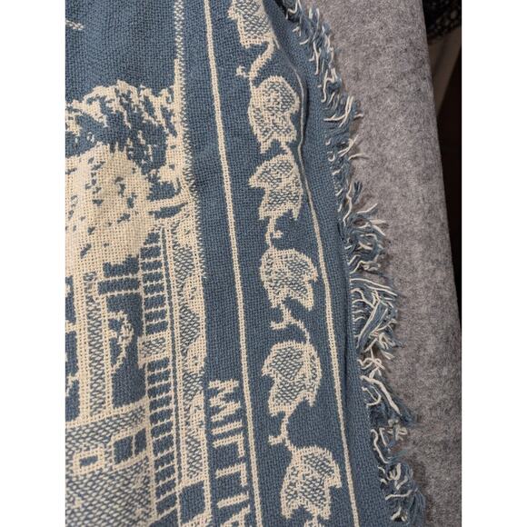 Vintage Greensburg Pennsylvania Blue White Woven Lap Blanket Fringe - Picture 5 of 5